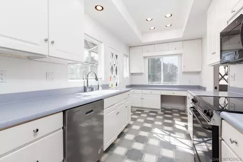 5030 July St, San Diego, CA 92110