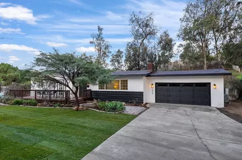 1808 Greenview Rd, Escondido, CA 92026