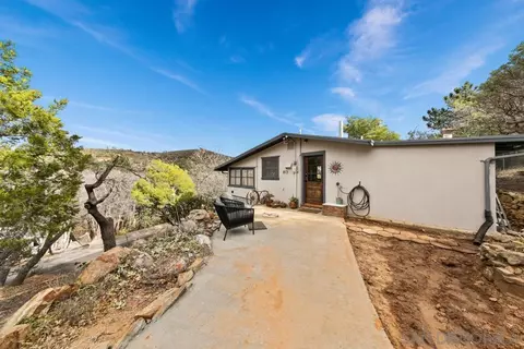 Exterior - 813 Pine Cone Dr, Julian, CA 92036 photo 3 of 13