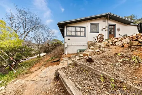 Exterior - 813 Pine Cone Dr, Julian, CA 92036 photo 4 of 13