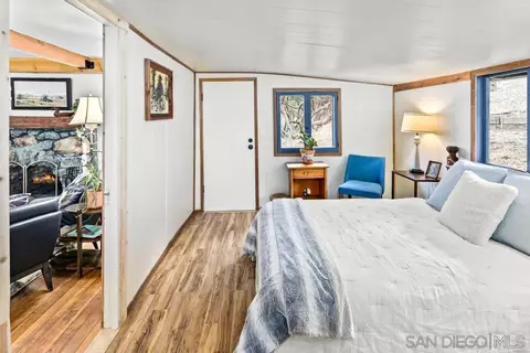 Bedroom - 813 Pine Cone Dr, Julian, CA 92036 photo 3 of 5