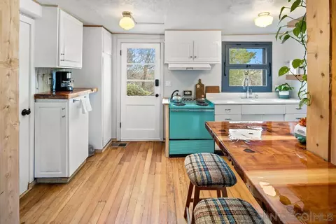 Kitchen - 813 Pine Cone Dr, Julian, CA 92036 photo 1 of 4