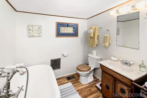 Bath - 813 Pine Cone Dr, Julian, CA 92036 photo 2 of 2