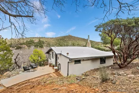 Exterior - 813 Pine Cone Dr, Julian, CA 92036 photo 10 of 13