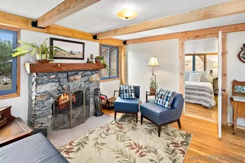 Living - 813 Pine Cone Dr, Julian, CA 92036 photo 3 of 4