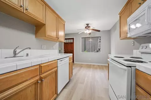 2041 E Grand Ave #20, Escondido, CA 92027 photo 6