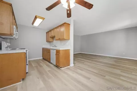2041 E Grand Ave #20, Escondido, CA 92027 photo 7