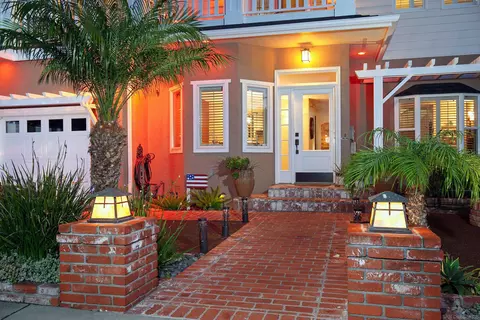 3343 Wisteria Dr, San Diego, CA 92106