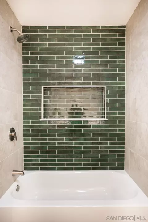 2424 S Barcelona, Spring Valley, CA 91977 photo 11