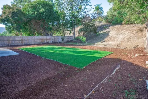 2424 S Barcelona, Spring Valley, CA 91977 photo 19
