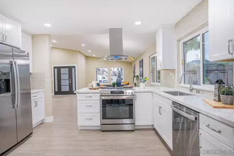 2424 S Barcelona, Spring Valley, CA 91977 photo 3