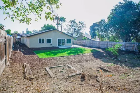 2424 S Barcelona, Spring Valley, CA 91977 photo 20