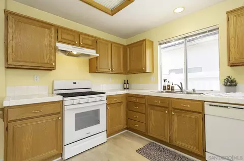 32213 Corte Gardano, Temecula, CA 92592 photo 10