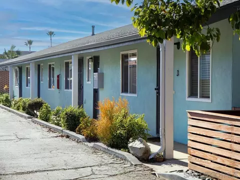 2715 Madison St, Carlsbad, CA 92008 photo 4