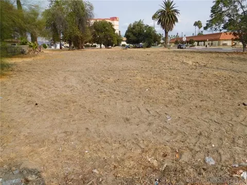 912 E Latham Ave #143/2, Hemet, CA 92543