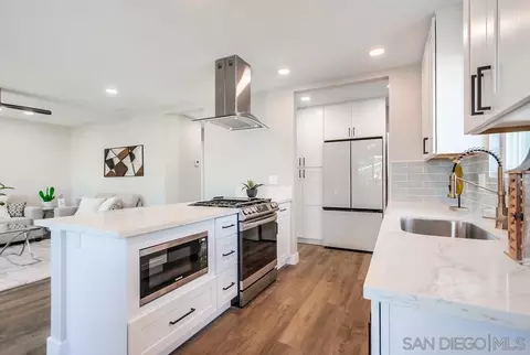 250 Delphinium St, Encinitas, CA 92024 photo 14