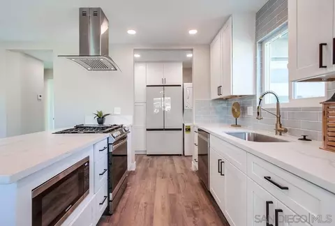 250 Delphinium St, Encinitas, CA 92024 photo 15