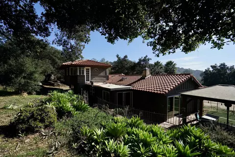 15391 Oakvale Rd, Escondido, CA 92027 photo 27
