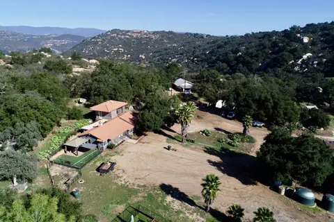 15391 Oakvale Rd, Escondido, CA 92027 photo 40