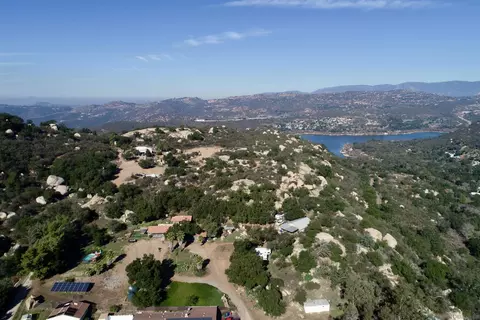 15391 Oakvale Rd, Escondido, CA 92027 photo 34