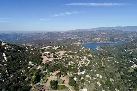15391 Oakvale Rd, Escondido, CA 92027 photo 35