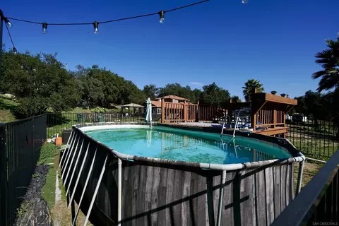 15391 Oakvale Rd, Escondido, CA 92027 photo 44