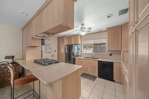 1802 Cypress Dr, El Centro, CA 92243 photo 14