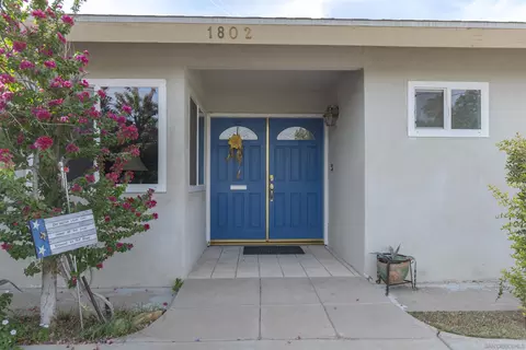 1802 Cypress Dr, El Centro, CA 92243 photo 4