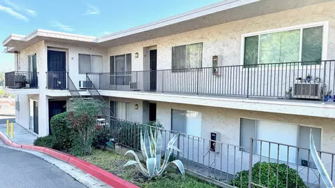 8220 Vincetta #14, La Mesa, CA 91942