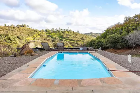 30368 La Primavera Dr, Vista, CA 92084 photo 21