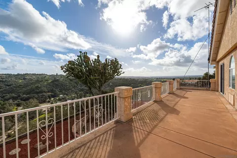 30368 La Primavera Dr, Vista, CA 92084 photo 20