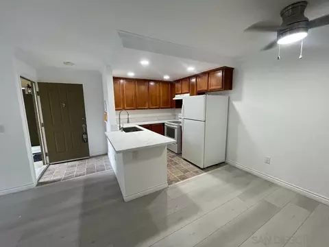 432 Edgehill Ln #91, Oceanside, CA 92054 photo 3