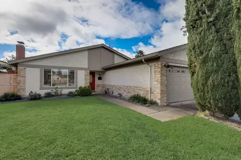 7637 Acama St, San Diego, CA 92126