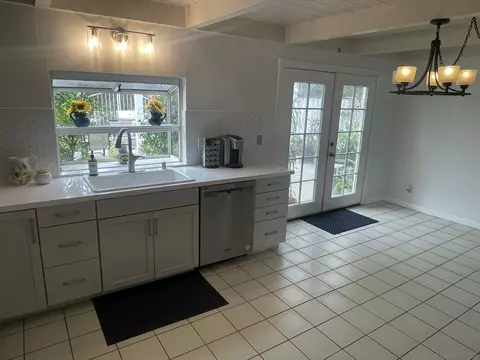 Kitchen - 802 Lemon Ave, Vista, CA 92084 photo 4 of 4
