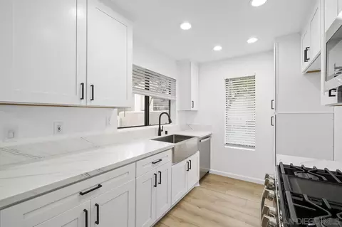 8378 New Salem # 19, San Diego, CA 92126