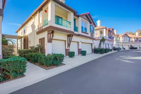 382 Carmel Creeper Pl, Encinitas, CA 92024