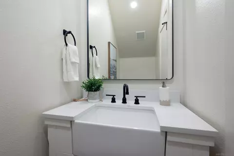 764 E St, Coronado, CA 92118 photo 18