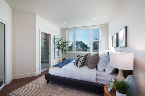 764 E St, Coronado, CA 92118 photo 20
