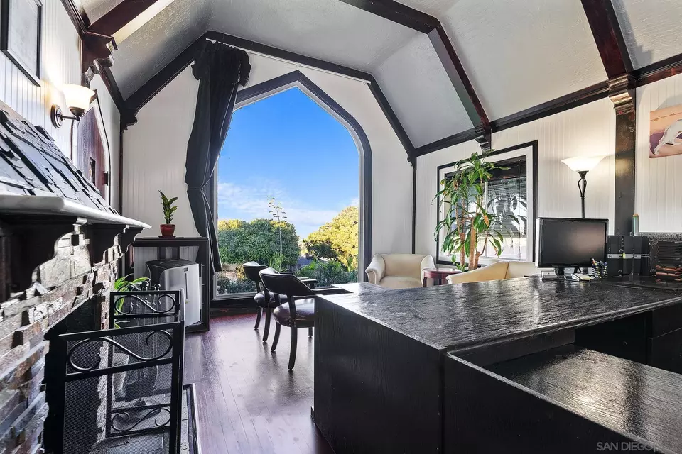 3951 Atascadero, San Diego, CA 92107 Movoto