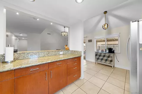 10354 Paseo Palmas Dr, Lakeside, CA 92040 photo 20