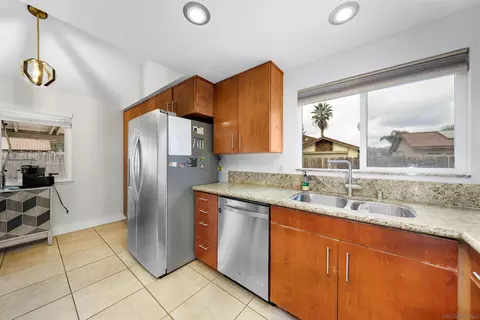 10354 Paseo Palmas Dr, Lakeside, CA 92040 photo 21