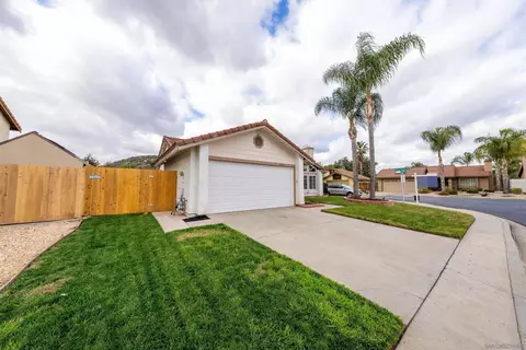 10354 Paseo Palmas Dr, Lakeside, CA 92040 photo 11