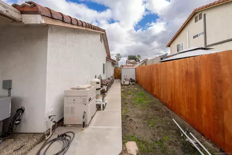10354 Paseo Palmas Dr, Lakeside, CA 92040 photo 27