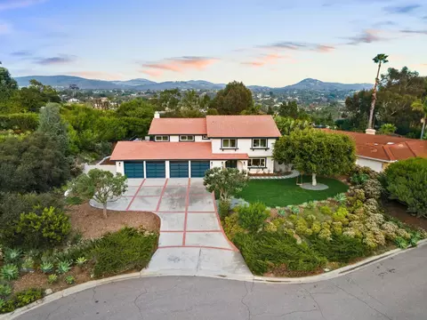 2216 Silver Peak Pl, Encinitas, CA 92024 photo 2