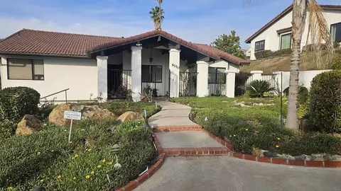 9150 Larga Vista Ct, Spring Valley, CA 91977