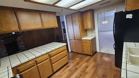 9150 Larga Vista Ct, Spring Valley, CA 91977 photo 16