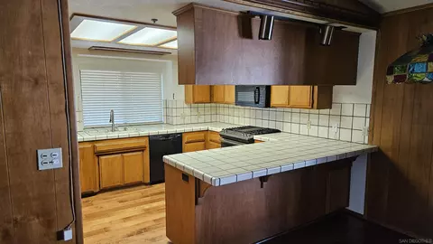 9150 Larga Vista Ct, Spring Valley, CA 91977 photo 18