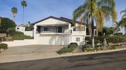 9150 Larga Vista Ct, Spring Valley, CA 91977 photo 2