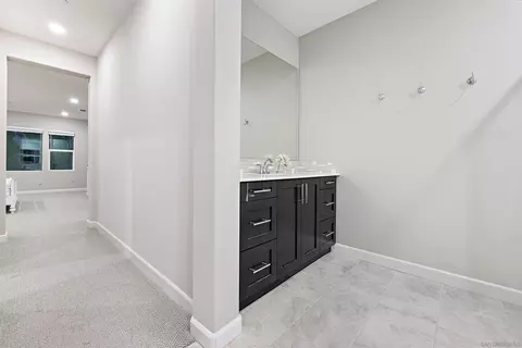673 Grant Ct, Vista, CA 92083 photo 10