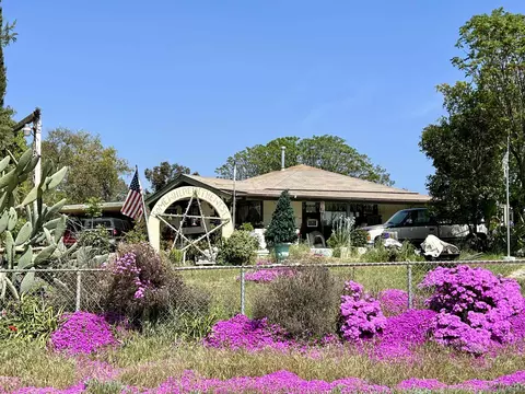 1450 Royal Vista Dr, Ramona, CA 92065